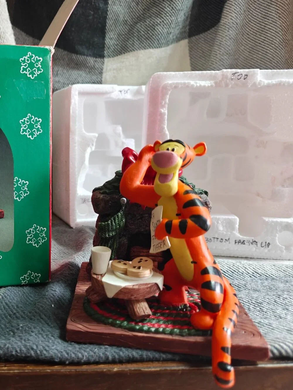 Vintage 1999 Disney Santa's Best Tigger Letter to Santa Stocking Hanger Box